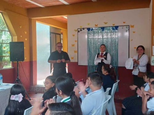 concurso-oratoria-2025-11