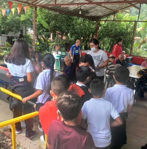 visita-fundacion-casita-de-dios-2025-3